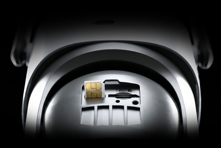 SIM card auto-selecting the best 4G carrier